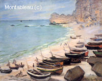 Bateaux sur la plage à Etretat